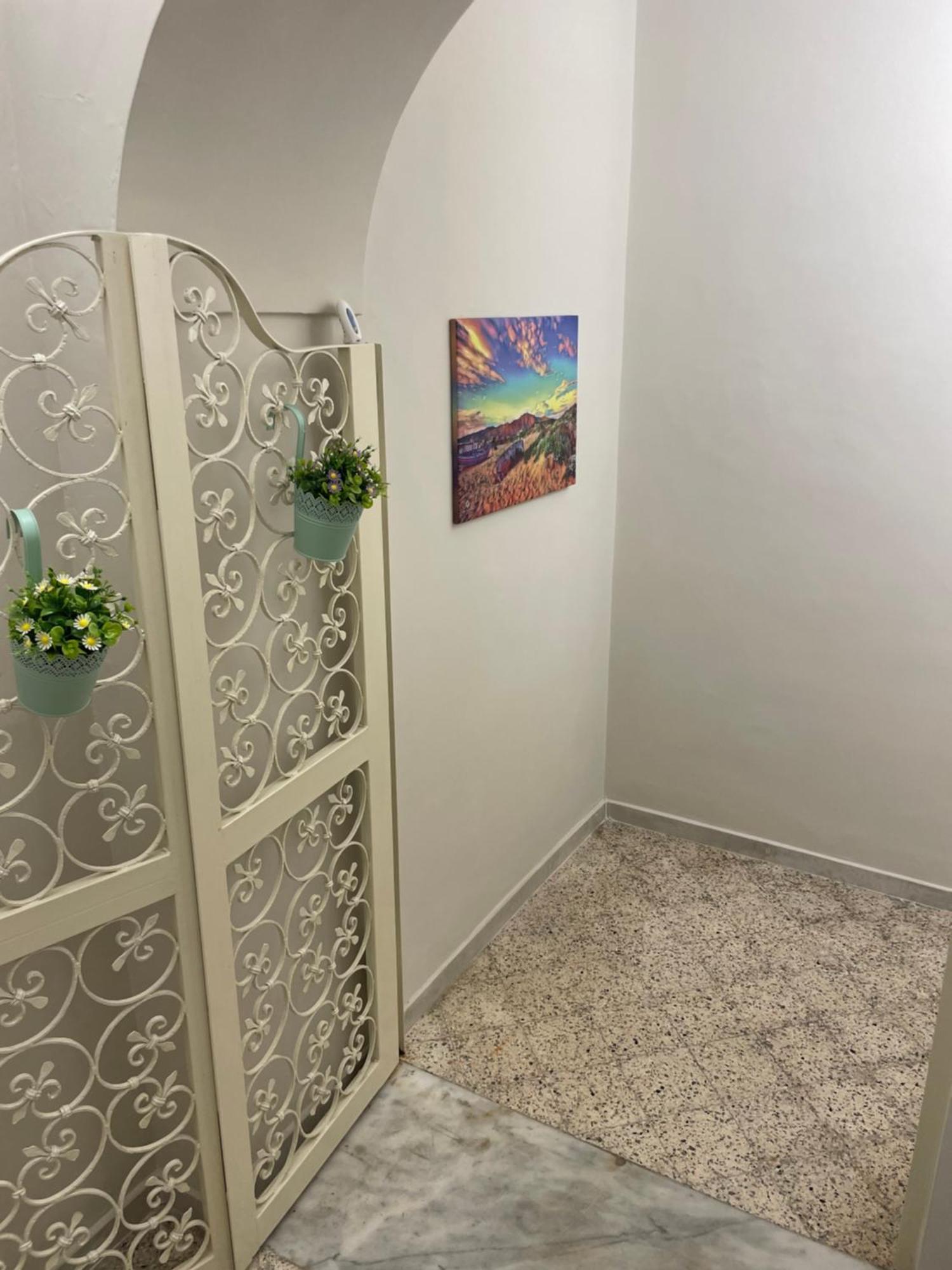 Luma Holiday Homes Mondragone Ngoại thất bức ảnh