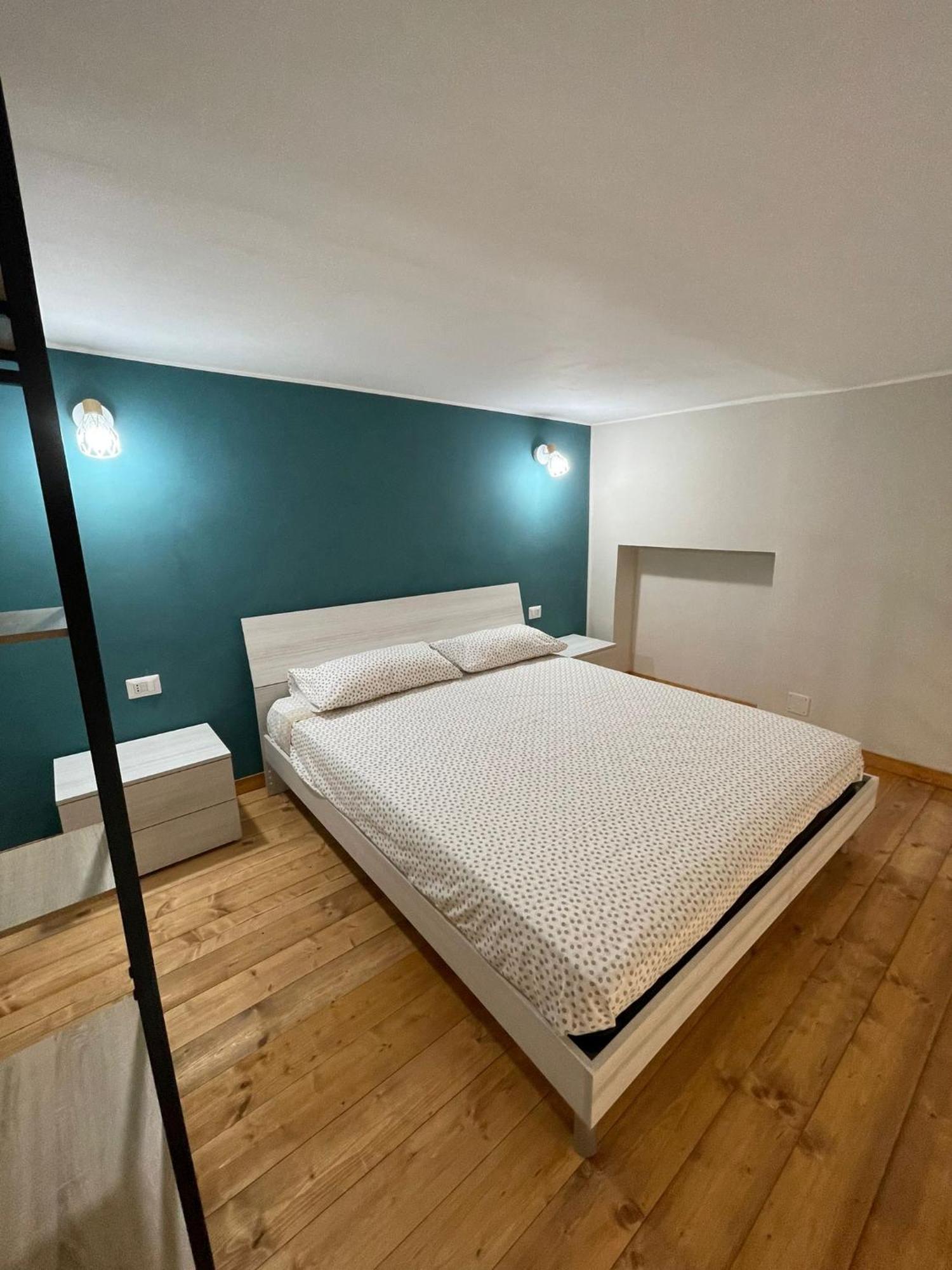 Luma Holiday Homes Mondragone Ngoại thất bức ảnh